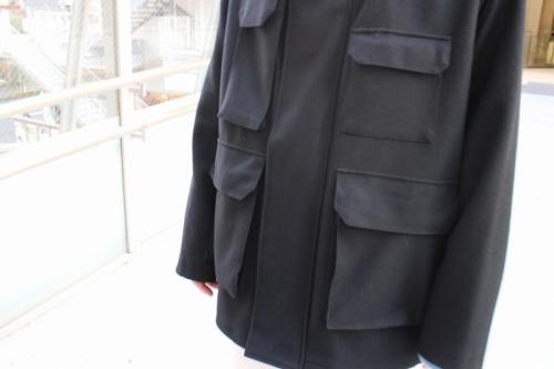 アーペーセーのスタンドカラーメルトンコート