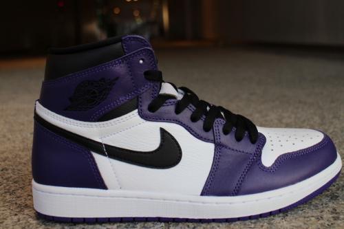 AIR JORDAN 1 RETRO HIGH OGのホワイト×パープル