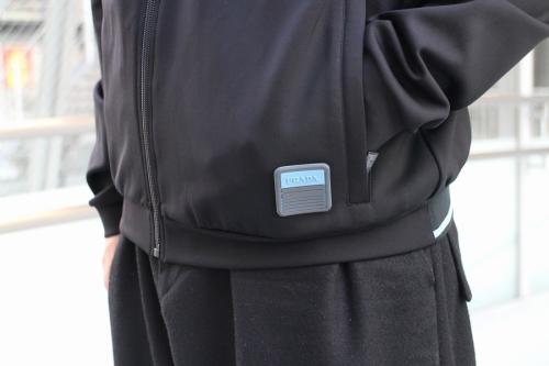 テクニカルフリースジャケットのブラック