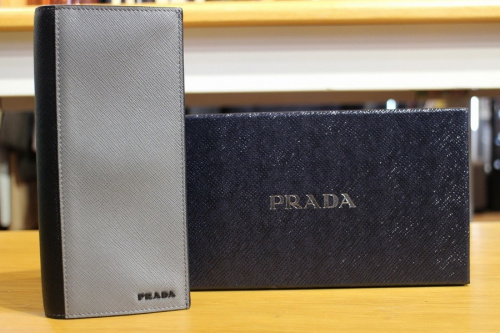 ラグジュアリーブランドのPRADA