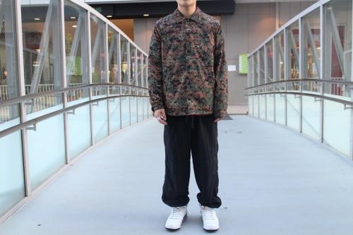 シュプリームｘコムデギャルソンシャツのバックロゴコーチジャケット