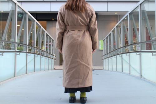 ビューティー アンド ユースのメルトンスタンドカラーベルトコート