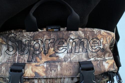 SUPREMEのシュプリーム