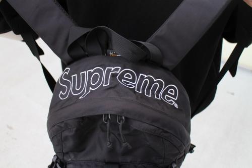 SUPREMEのシュプリーム