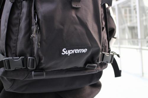 バッグパックのブラック