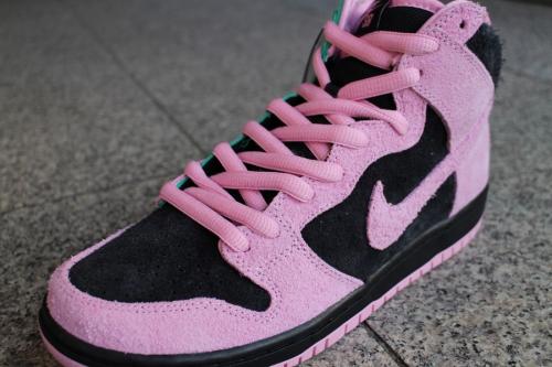 ナイキエスビーのスニーカー