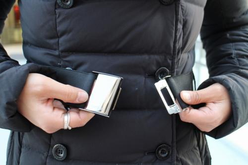 ダウンコートのブラック