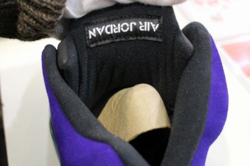 ハイカットスニーカーのAIR JORDAN 5 RETRO