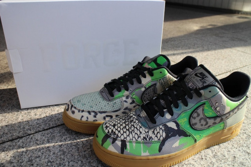 スニーカーのNIKE