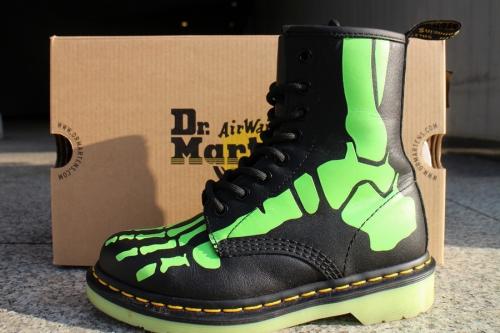 8ホールブーツのハロウィン限定