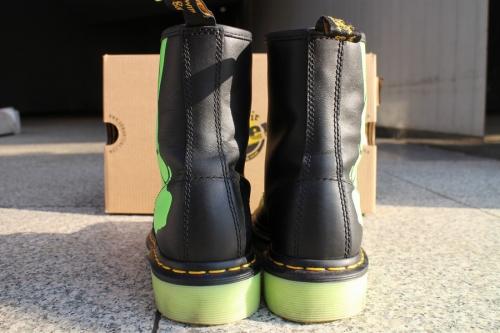 Dr.Martens/ドクターマーチン】より8ホールブーツ（SKELLY