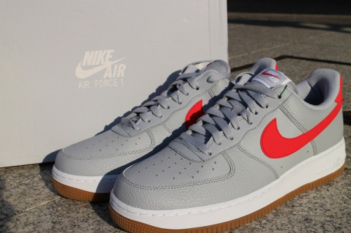 スニーカーのNIKE