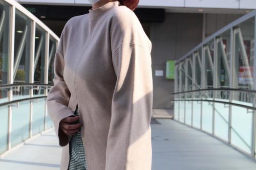 アンナンバーのフロントスリットロングニットワンピース