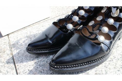 トーガ プルラのギリーシューズ