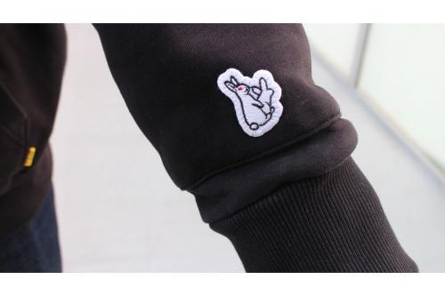 プルオーバーパーカーのブラック