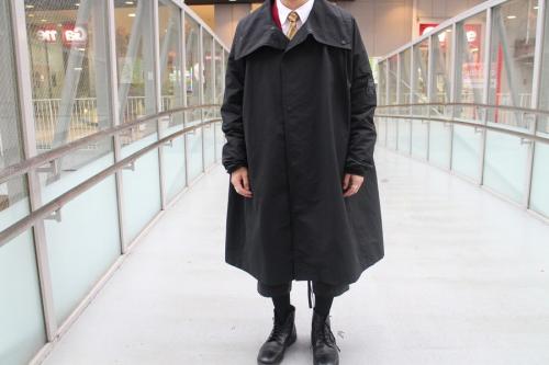 ニルズのハイネックウィンドブレーカー