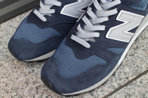 ニューバランスのスニーカー