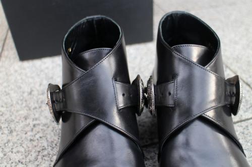 ダブルウエスタンベルトショートブーツのブラック