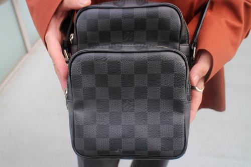 ダミエグラフィットレムのブラック×グレー