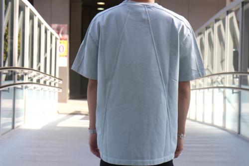 キースのフロントロゴTシャツ