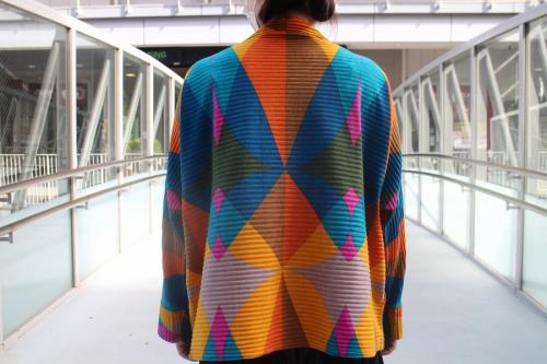 ミー イッセイ ミヤケのドルマンプリーツシャツ