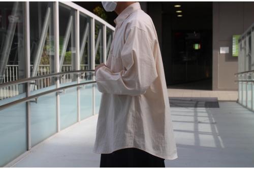 ウォッシュフィンクスツイルビッグシャツのベージュ