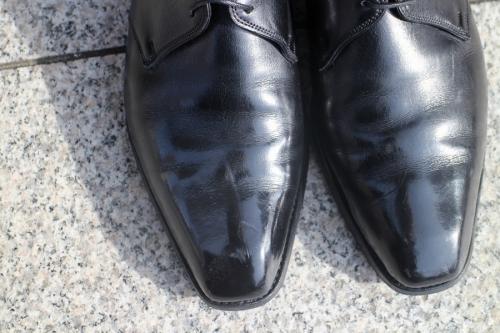 スクエアトゥシューズのブラック