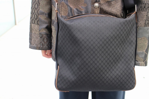 ラグジュアリーブランドのCELINE