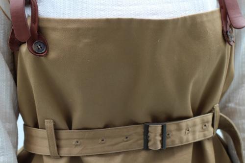 フィッシャーマンサスペンダースカートのベージュ