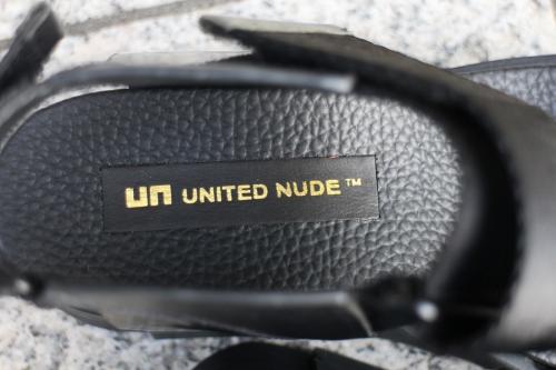 デルタランのブラック