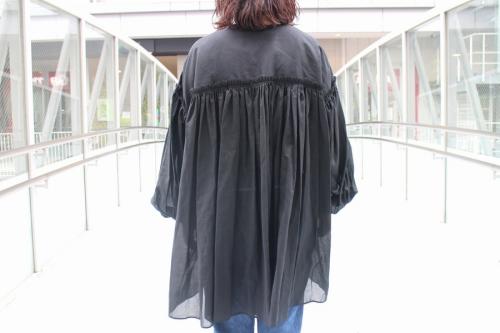 アイのボリュームスリープギャザーブラウス