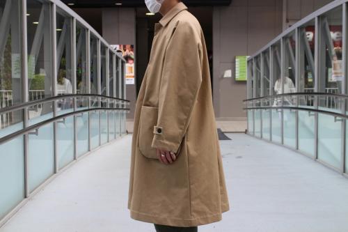 ボンディングチノコートのブラウン