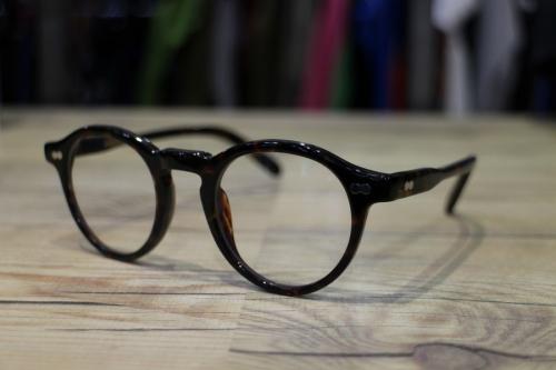 モスコットのアイウェア