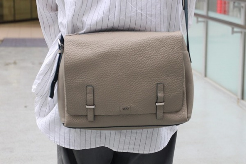 インポートブランドのFURLA MAN