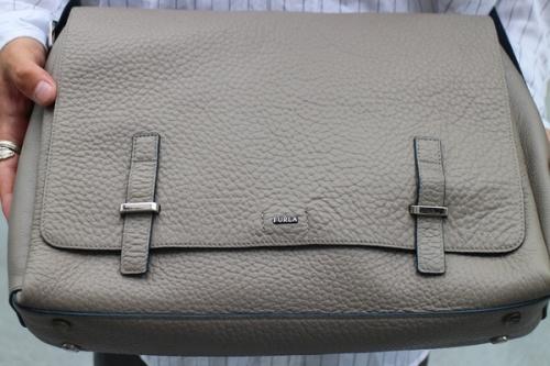 ジョーヴェメッセンジャーバッグのグレー