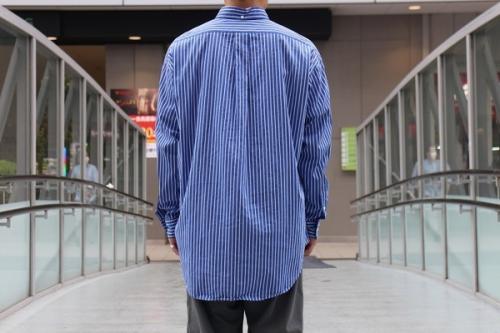 グラフペーパーのロングスリーブボタンダウンストライプシャツ