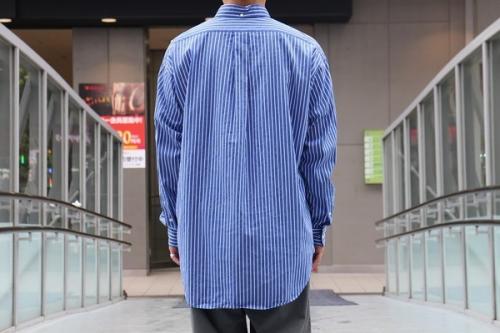 ロングスリーブボタンダウンストライプシャツのTHOMAS MASON