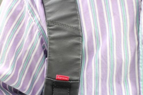 シュプリームのパッチワークレザーバックパック