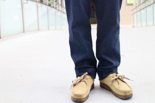 コットンセンタープレスデニムパンツのインディゴ