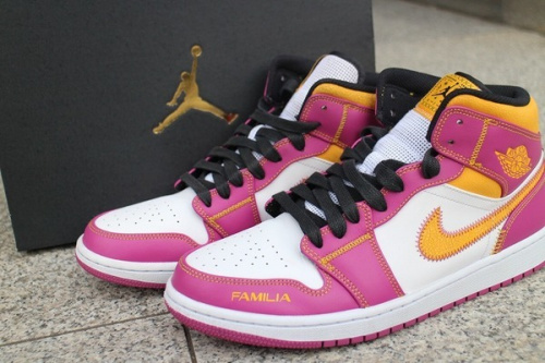 スニーカーのNIKE