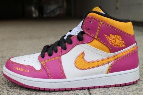 AIR JORDAN 1 MID