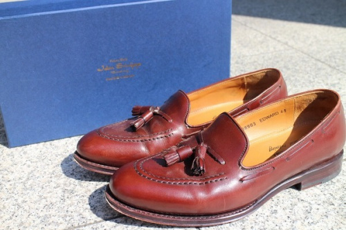 ドレスシューズのJALAN SRIWIJAYA