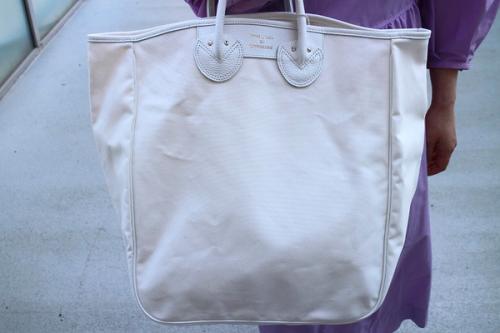 ヤング&オルセン ザ ドライグッズストアのキャンバスキャリーオールトート