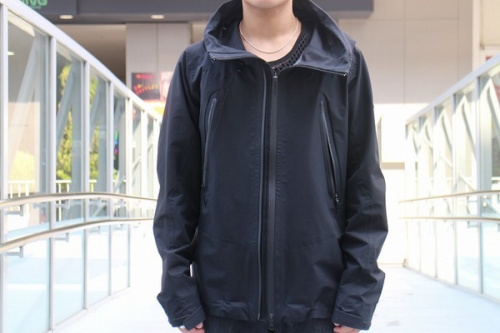 アウトドアブランドのDESCENTE ALLTERRAIN