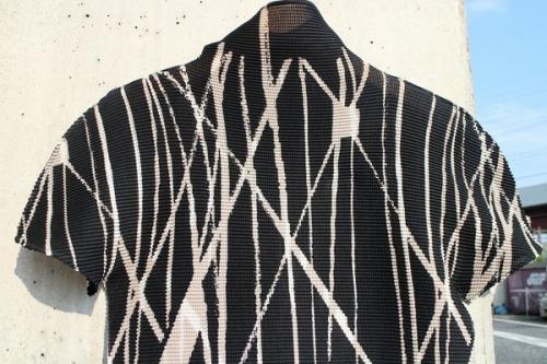 ミー イッセイ ミヤケのハイネックギャザーカットソー