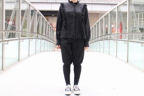 ワイズのバックレースアップパンツ