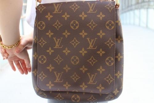 ミュゼット・サルサのモノグラム