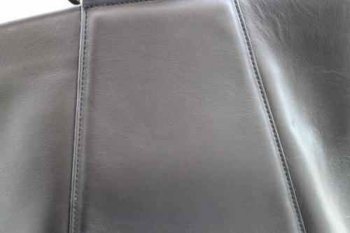 マッキントッシュ ロンドンのサークルハンドルレザーハンドバッグ