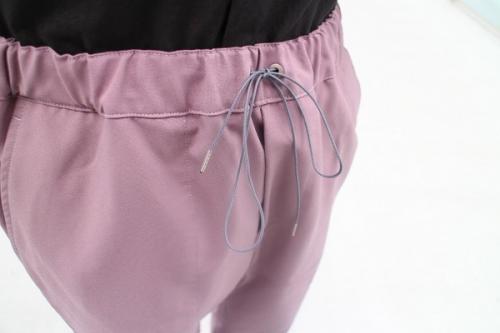 オーエーエムシーのクロップドジョガーズ