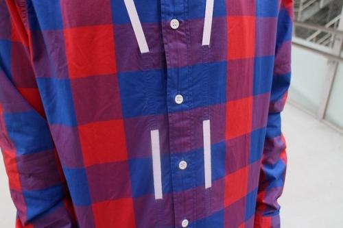 オーエーエムシーのテープラインチェックシャツ